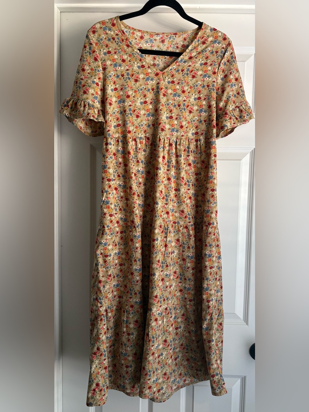 Source Unknown Tan Floral Ruffle-Sleeve Tiered Dress